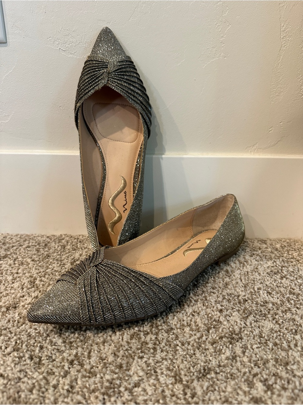 Nina Silver Glitter Pointed Toe Flats Pleated Knot Dress Shoes Women's 10